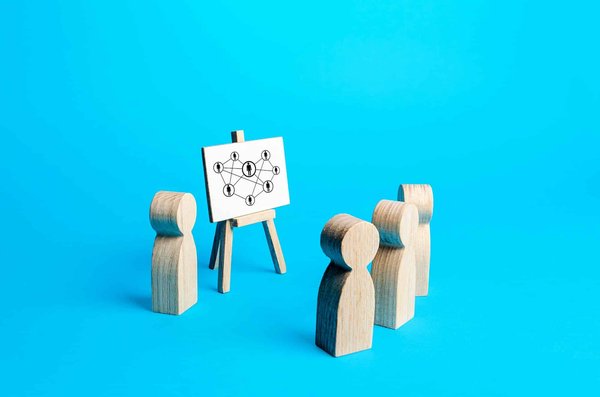 Comment mener une transition de carrière réussie vers le domaine du développement de produits pharmaceutiques?