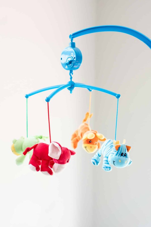 Puériculture : les meilleurs mobiles en bois pour bébé